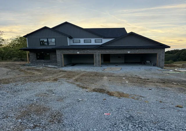 Photo 1 of Single family home for sale at 3700 Old Hwy 48, Clarksville, TN 37040 | MLS# 3529817 | Listing updated on 2026-10-01