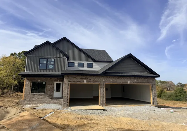 Photo 1 of Single family home for sale at 3700 Old Hwy 48, Clarksville, TN 37040 | MLS# 3529817 | Listing updated on 2026-10-26