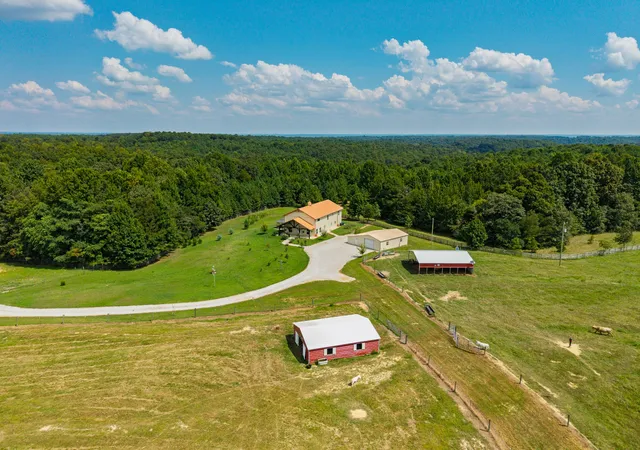 Photo 4 of House for sale at 1241 Johnson Branch Rd, Pulaski, TN 38478 | MLS# 3541185 | Listing updated on 2026-09-22