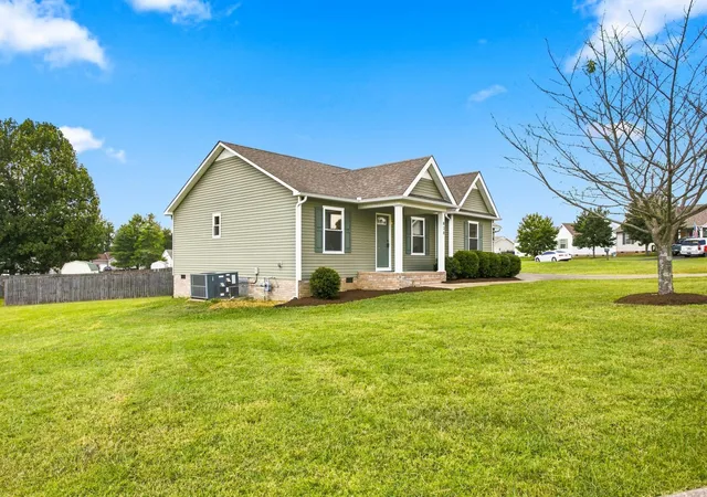 Photo 2 of Single family home for sale at 638 Austyn Ter, Columbia, TN 38401 | MLS# 3529956 | Listing updated on 2026-09-01