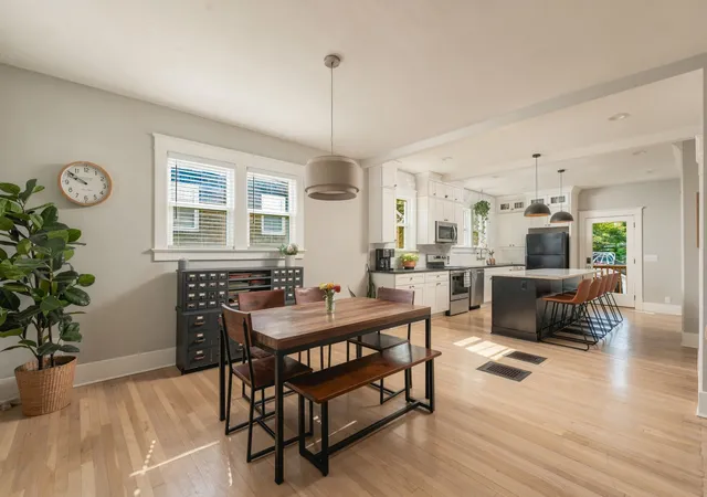 Photo 3 of Single family home for sale at 2505 W Linden Ave, Nashville, TN 37212 | MLS# 3541255 | Listing updated on 2026-09-23