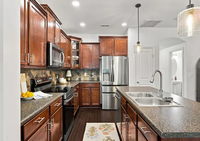 Photo 3 of Townhouse for sale at 429 Waterbrook Dr, Mount Juliet, TN 37122 | MLS# 3530470 | Listing updated on 2026-09-14