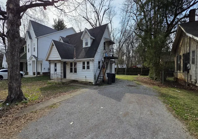 Photo 1 of Multi family home for sale at 810 E Vine St, Murfreesboro, TN 37130 | MLS# 3543062 | Listing updated on 2026-09-07