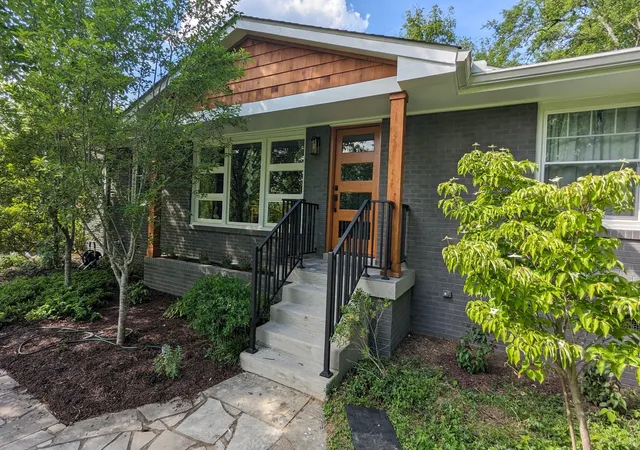Single family home for sale at 1116 Davidson Rd, Nashville, TN 37205 | MLS# 3610725