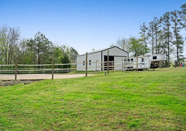 Photo 2 of Single family home for sale at 7687 Pewitt Rd, Franklin, TN 37064 | MLS# 3530021 | Listing updated on 2026-10-10