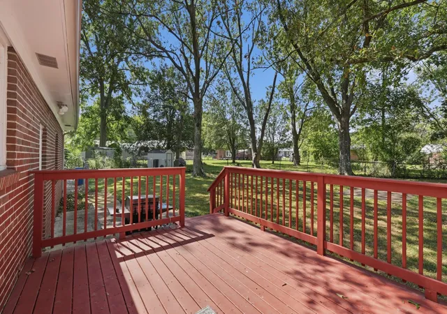 Photo 4 of Single family home for sale at 802 Lowry St, Manchester, TN 37355 | MLS# 3529918 | Listing updated on 2026-09-22