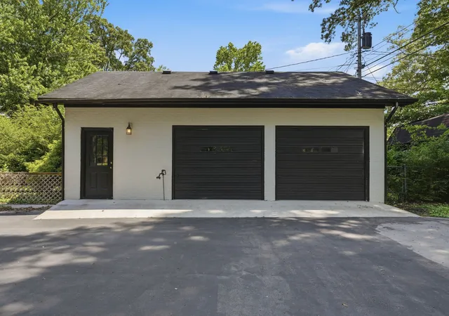 Photo 4 of Single family home for sale at 1209 Wilson Ave, Tullahoma, TN 37388 | MLS# 3541077 | Listing updated on 2026-09-13