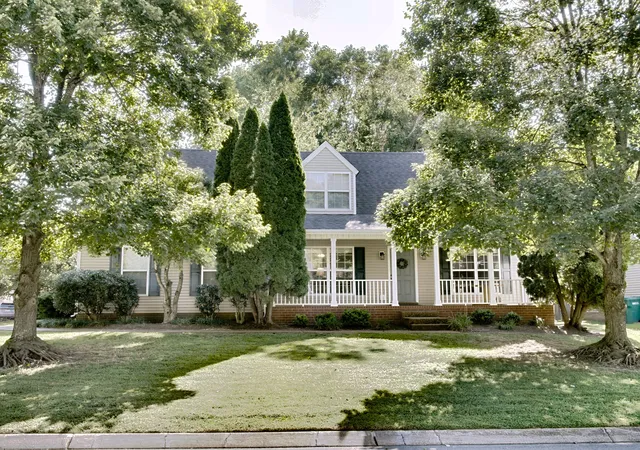 Photo 3 of Single family home for sale at 1622 Bryson Cv, Thompsons Station, TN 37179 | MLS# 3530775 | Listing updated on 2026-09-01