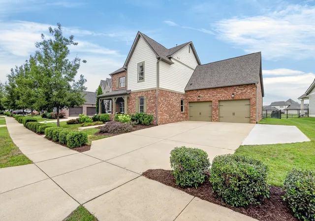 Photo 1 of Single family home for sale at 792 Plowson Rd, Mount Juliet, TN 37122 | MLS# 3529934 | Listing updated on 2026-09-08