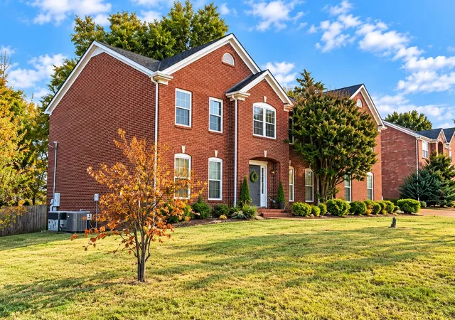 Photo 2 of Single family home for sale at 201 Briarcotes Cir, La Vergne, TN 37086 | MLS# 3529939 | Listing updated on 2026-10-28