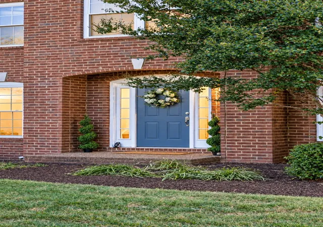 Photo 4 of Single family home for sale at 201 Briarcotes Cir, La Vergne, TN 37086 | MLS# 3529939 | Listing updated on 2026-10-28