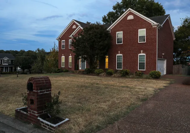 Single family home for sale at 201 Briarcotes Cir, La Vergne, TN 37086 | MLS# 3529939