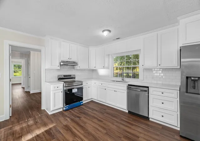 Photo 3 of Single family home for sale at 1083 Mattox Town Rd, Lawrenceburg, TN 38464 | MLS# 3529944 | Listing updated on 2026-09-28