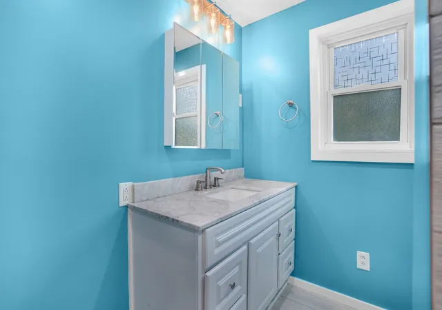 Photo 4 of Single family home for sale at 860 Potters Ln, Clarksville, TN 37040 | MLS# 3541002 | Listing updated on 2026-09-07
