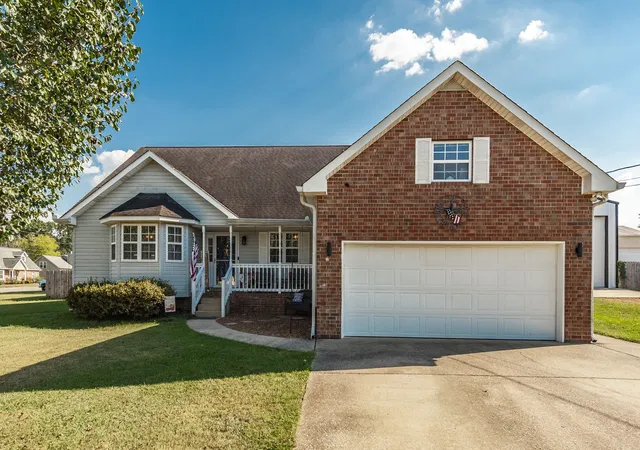 Photo 2 of Single family home for sale at 1026 Waters Edge Cir, Mount Juliet, TN 37122 | MLS# 3531658 | Listing updated on 2026-09-14