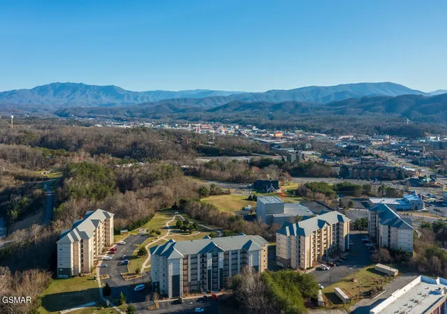 Condo for sale in building located at 124 Plz, Pigeon Forge, TN 37863 - Unit #3704