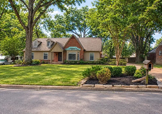 Photo 1 of Sale Pending at 7685 S Mchenry Cir, Germantown, TN 38138 | MLS# 3529958 | Listing updated on 2026-09-13