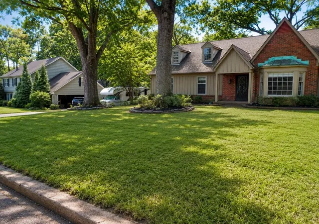 Photo 3 of Sale Pending at 7685 S Mchenry Cir, Germantown, TN 38138 | MLS# 3529958 | Listing updated on 2026-09-13