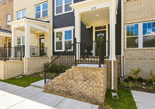 Photo 2 of Sale Pending at 515 Hinton St, Lebanon, TN 37090 | MLS# 3530626 | Listing updated on 2026-09-24