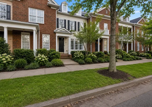Photo 2 of Townhouse for sale at 102 Pearl St, Franklin, TN 37064 | MLS# 3530026 | Listing updated on 2026-09-02