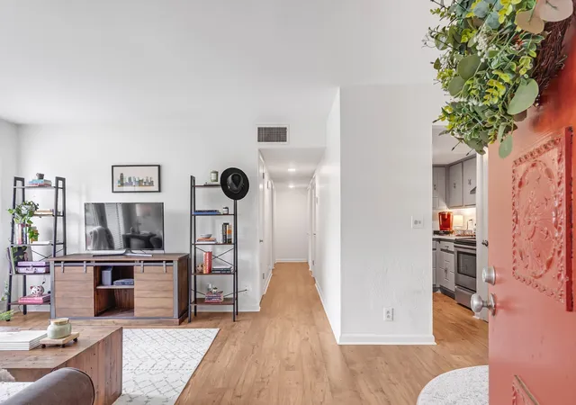 Photo 3 of Condo for sale at 21 Vaughns Gap Rd #88F, Nashville, TN 37205 | MLS# 3541319 | Listing updated on 2026-09-04