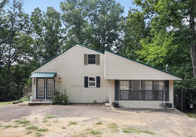 Photo 1 of Single family home for sale at 187 Sweetbrier Dr, Decaturville, TN 38329 | MLS# 3531389 | Listing updated on 2026-09-23