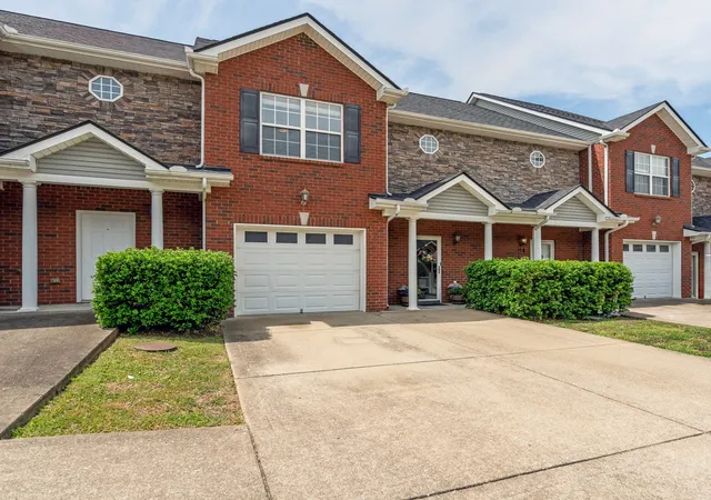 Photo 3 of Townhouse for sale at 302 Villa Cir, Lebanon, TN 37090 | MLS# 3530024 | Listing updated on 2026-09-22