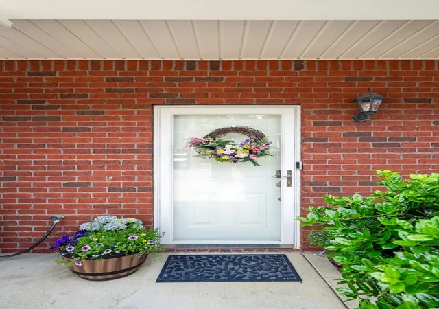 Photo 3 of Townhouse for sale at 302 Villa Cir, Lebanon, TN 37090 | MLS# 3530024 | Listing updated on 2026-10-11