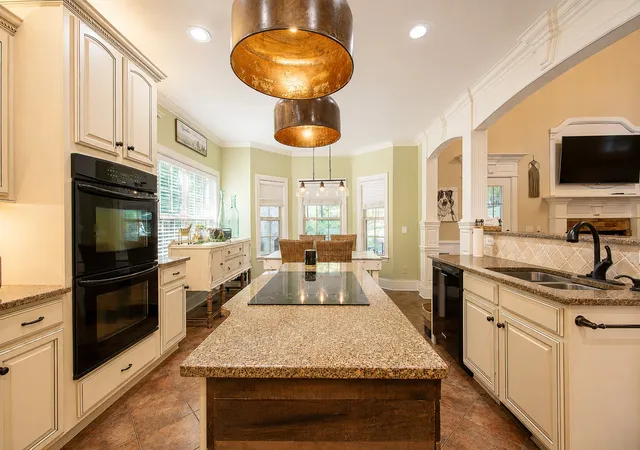 Photo 3 of Single family home for sale at 1014 Atchley Ct, Hendersonville, TN 37075 | MLS# 3530191 | Listing updated on 2026-09-16