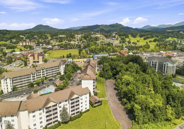 Condo for sale in building located at 205 Ogle Dr, Pigeon Forge, TN 37863 - Unit #341