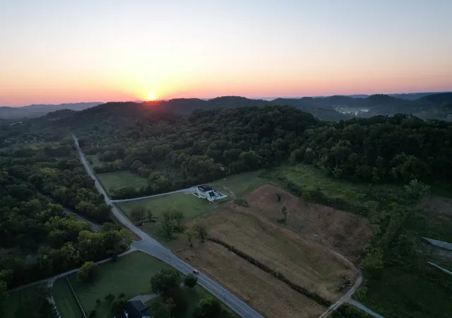 Photo 1 of Land for sale at 1 Carters Crk Pike, Franklin, TN 37064 | MLS# 3531737 | Listing updated on 2026-09-03