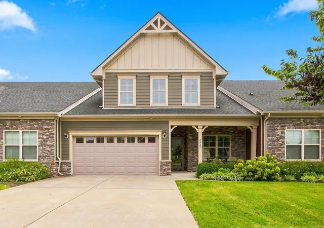 Photo 2 of Townhouse for sale at 2927 Stuyvesant Ln, Murfreesboro, TN 37128 | MLS# 3530982 | Listing updated on 2026-09-02