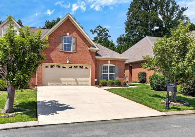 Photo 1 of Sale Pending at 7691 Lenox Tr Dr, Hixson, TN 37343 | MLS# 3530106 | Listing updated on 2026-09-17