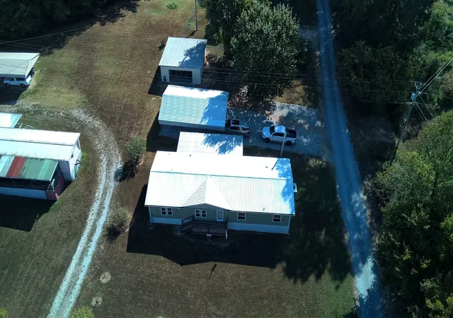 Photo 2 of Manufactured home for sale at 215 Cypress Crk Cv, Linden, TN 37096 | MLS# 3530205 | Listing updated on 2026-09-01