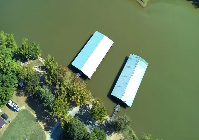 Photo 3 of Manufactured home for sale at 215 Cypress Crk Cv, Linden, TN 37096 | MLS# 3530205 | Listing updated on 2026-09-01