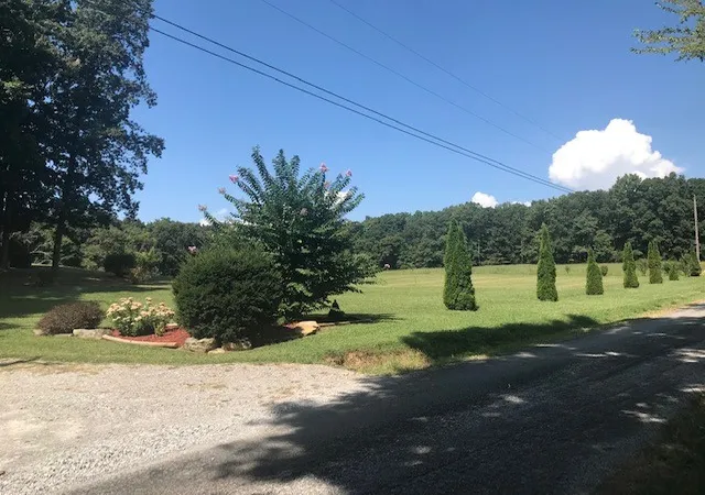 Photo 3 of Manufactured home for sale at 883 Rigsby Gap Rd, Pikeville, TN 37367 | MLS# 3531738 | Listing updated on 2026-09-17