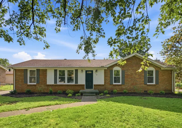 Photo 1 of Single family home for sale at 112 James Dr, Clarksville, TN 37042 | MLS# 3530133 | Listing updated on 2026-09-16