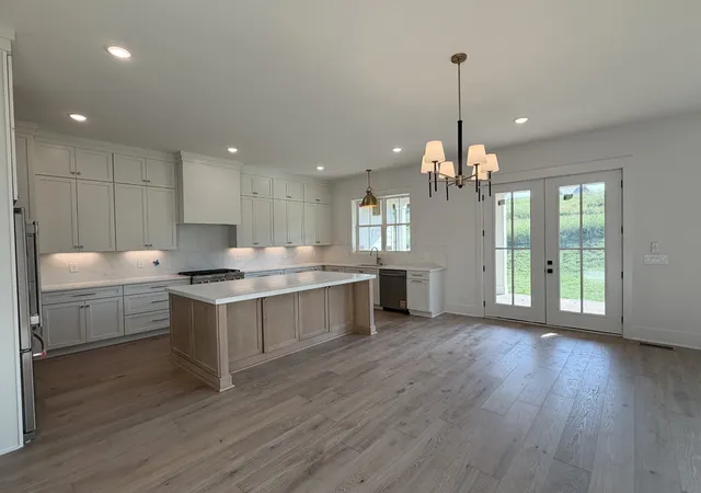 Photo 3 of Single family home for sale at 2290 Brakeman Ln, Thompsons Station, TN 37179 | MLS# 3541999 | Listing updated on 2026-10-06