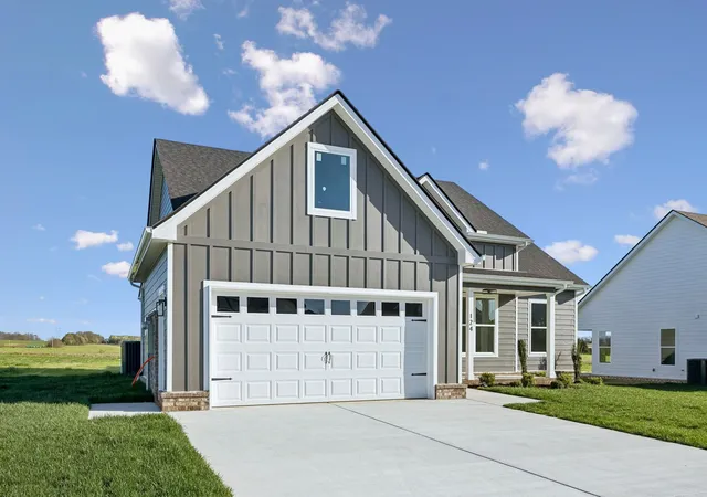 Photo 3 of Single family home for sale at 124 Lookout Dr, Winchester, TN 37398 | MLS# 3541078 | Listing updated on 2026-09-03