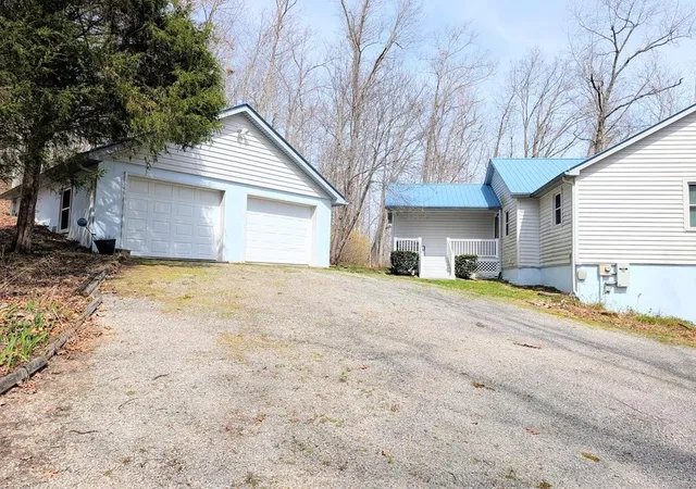 Photo 1 of Single family home for sale at 446 East Cvs Rd, Monterey, TN 38574 | MLS# 3530183 | Listing updated on 2026-09-01