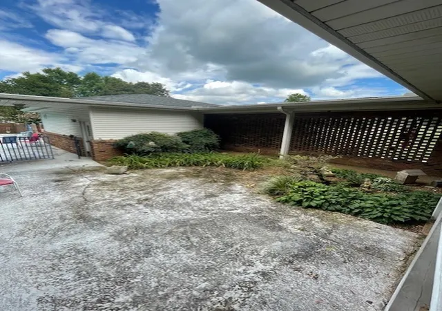 Photo 3 of Single family home for sale at 111 Grandview Dr, Lawrenceburg, TN 38464 | MLS# 3530225 | Listing updated on 2026-09-14