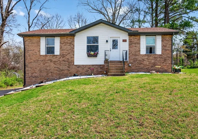 Photo 1 of Single family home for sale at 1287 Jostin Dr, Clarksville, TN 37040 | MLS# 3542957 | Listing updated on 2026-10-20