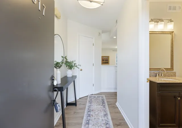 Photo 4 of Townhouse for sale at 817 Battlefield Dr, Nashville, TN 37204 | MLS# 3530180 | Listing updated on 2026-09-06