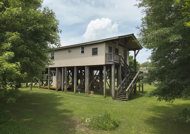 Photo 3 of Single family home for sale at 346 Martin Landing Rd, Lobelville, TN 37097 | MLS# 3530259 | Listing updated on 2026-09-01