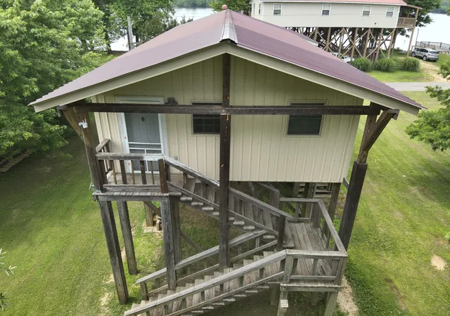 Photo 3 of Single family home for sale at 346 Martin Landing Rd, Lobelville, TN 37097 | MLS# 3530259 | Listing updated on 2026-09-01