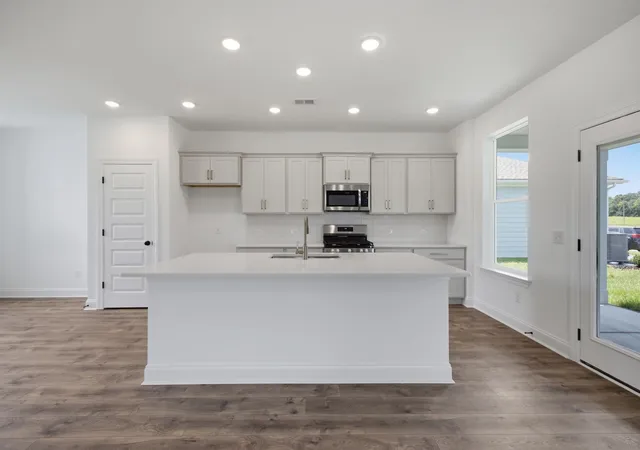 Photo 3 of Single family home for sale at 766 Caddy Xing, Columbia, TN 38401 | MLS# 3530480 | Listing updated on 2026-10-04