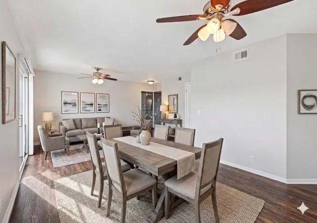 Listing Photo 3 - Condo for sale in building located at 1900 Richard Jones Rd, Nashville, TN 37215 - Unit #V10