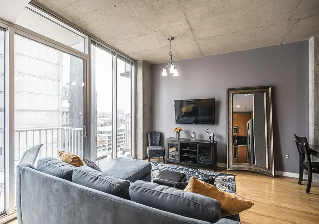 Photo 4 of Condo for sale at 301 Demonbreun St #1211, Nashville, TN 37201 | MLS# 3530967 | Listing updated on 2026-09-02