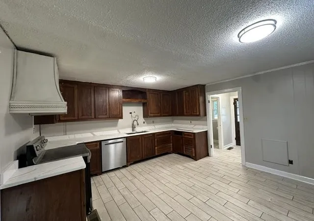 Photo 4 of Single family home for sale at 27 Rosewood Dr, Savannah, TN 38372 | MLS# 3530221 | Listing updated on 2026-09-04