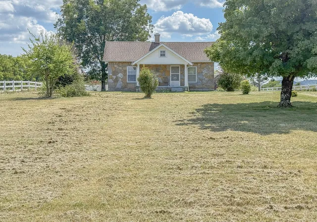Photo 1 of Sale Pending at 6789 Ridley Earp Rd, Christiana, TN 37037 | MLS# 3530244 | Listing updated on 2026-09-21